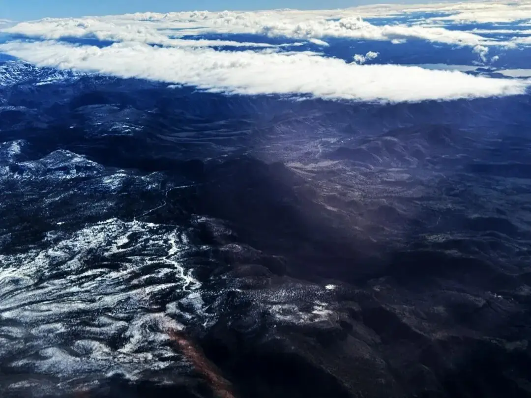 Clouds and desert on the way to Arizona