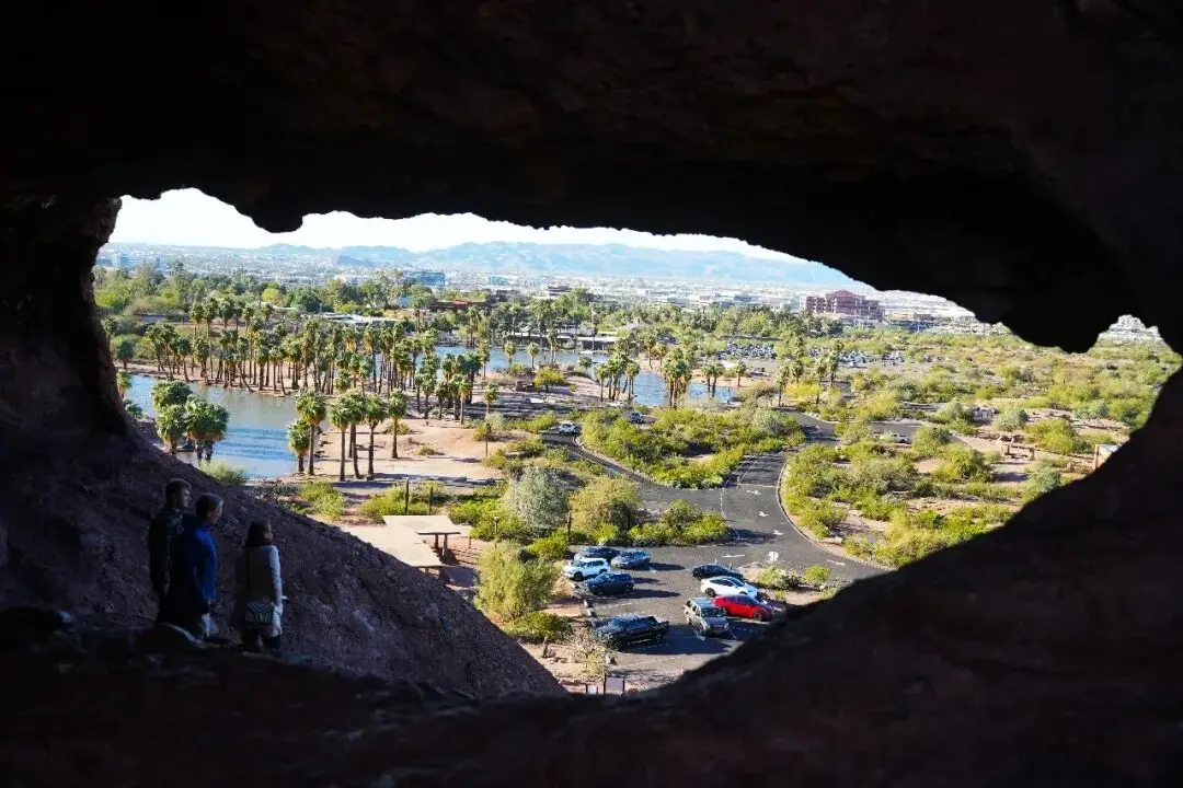 Layers of red rock at Papago Park