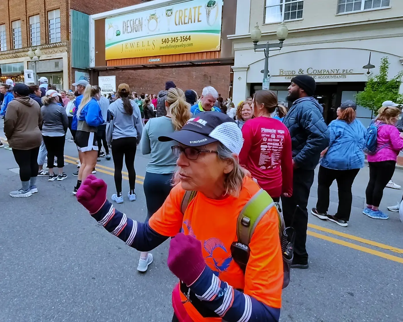 Runners gathering for the downtown start