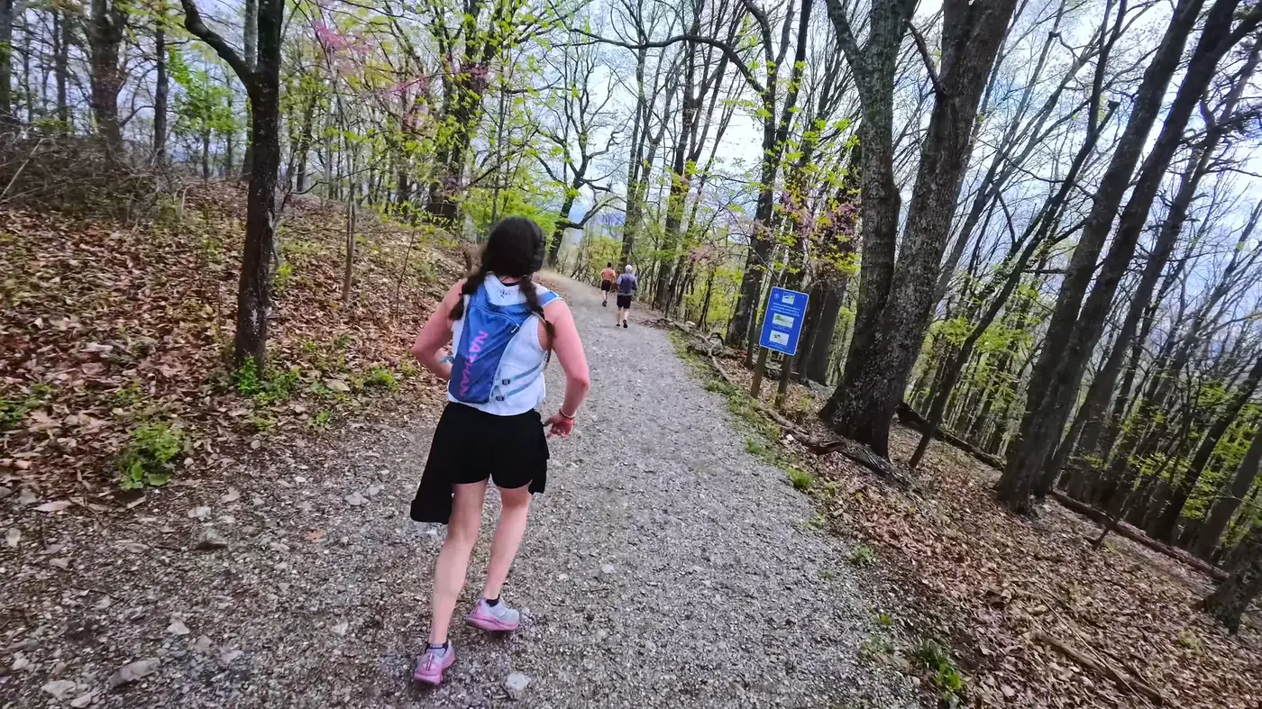 Runner on the gravel path to the star