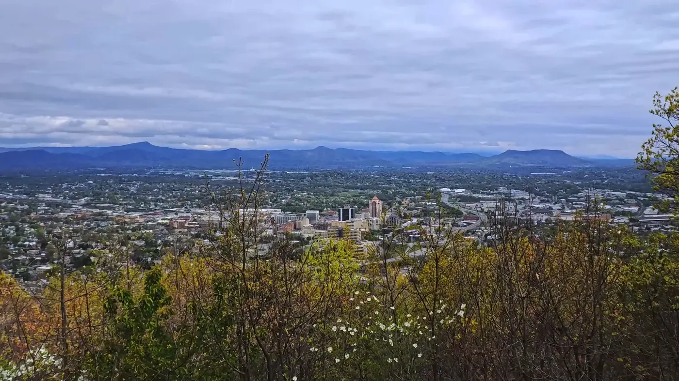 City view spread below Mill Mountain