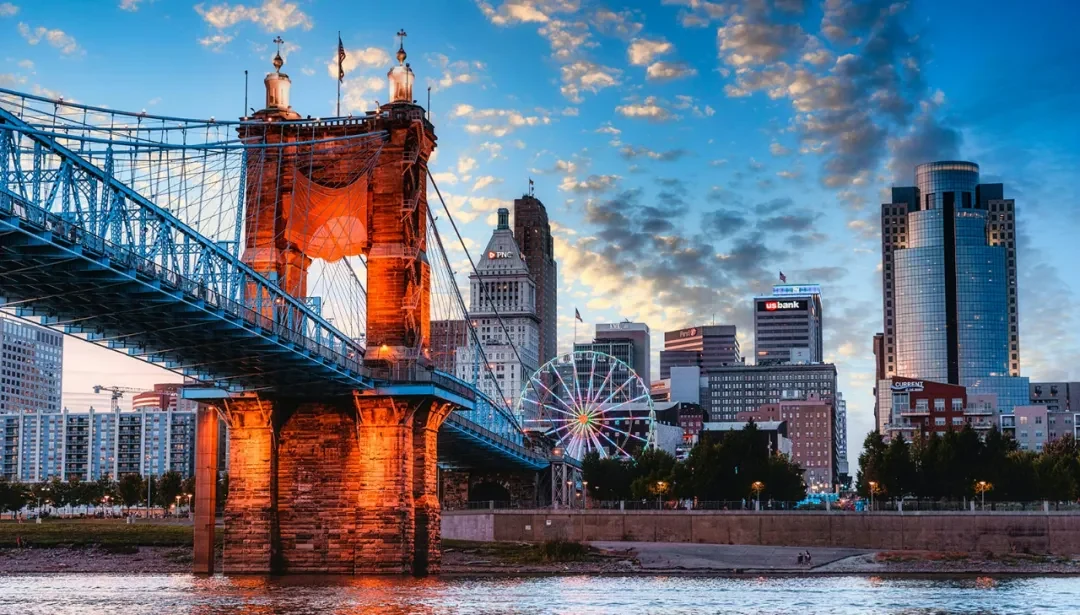 Cincinnati marathon photo 005