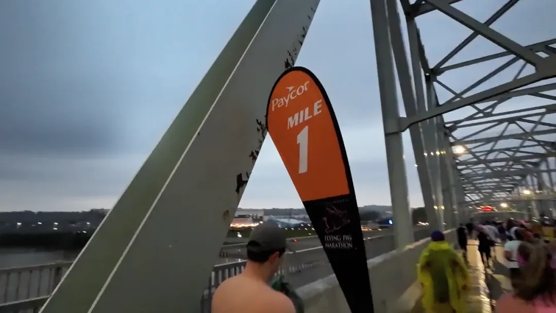 Cincinnati marathon photo 022