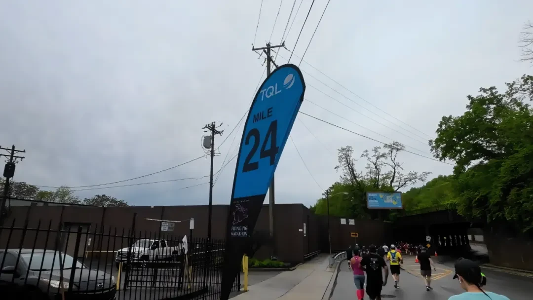 Cincinnati marathon photo 061