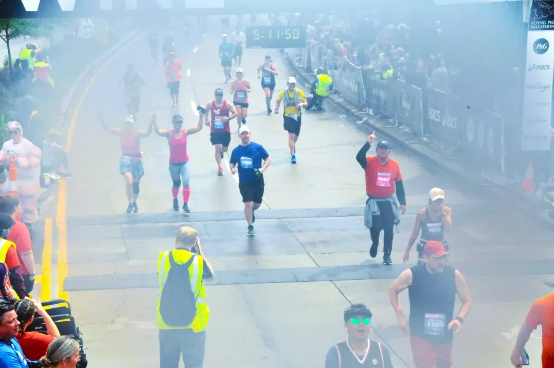 Cincinnati marathon photo 073