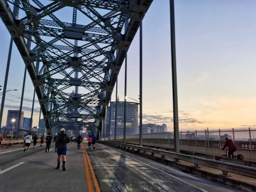 Cleveland Marathon photo 040