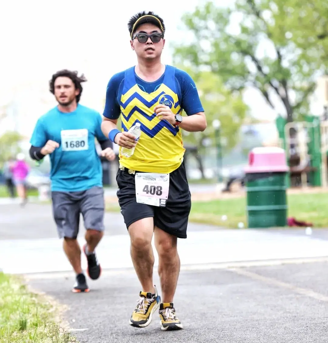 The runner by marathonfoto