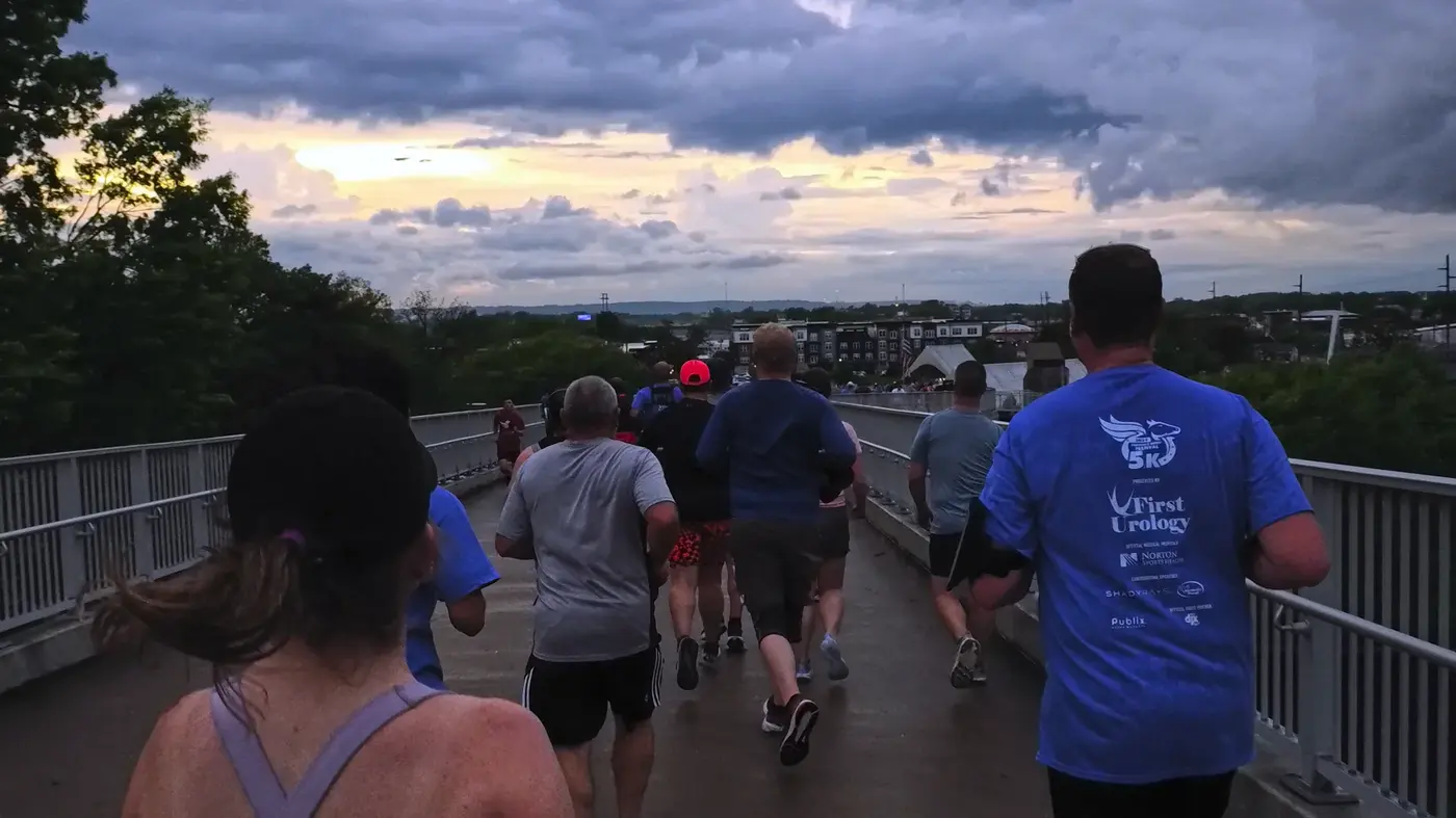 Runners crossing the Big Four Bridge