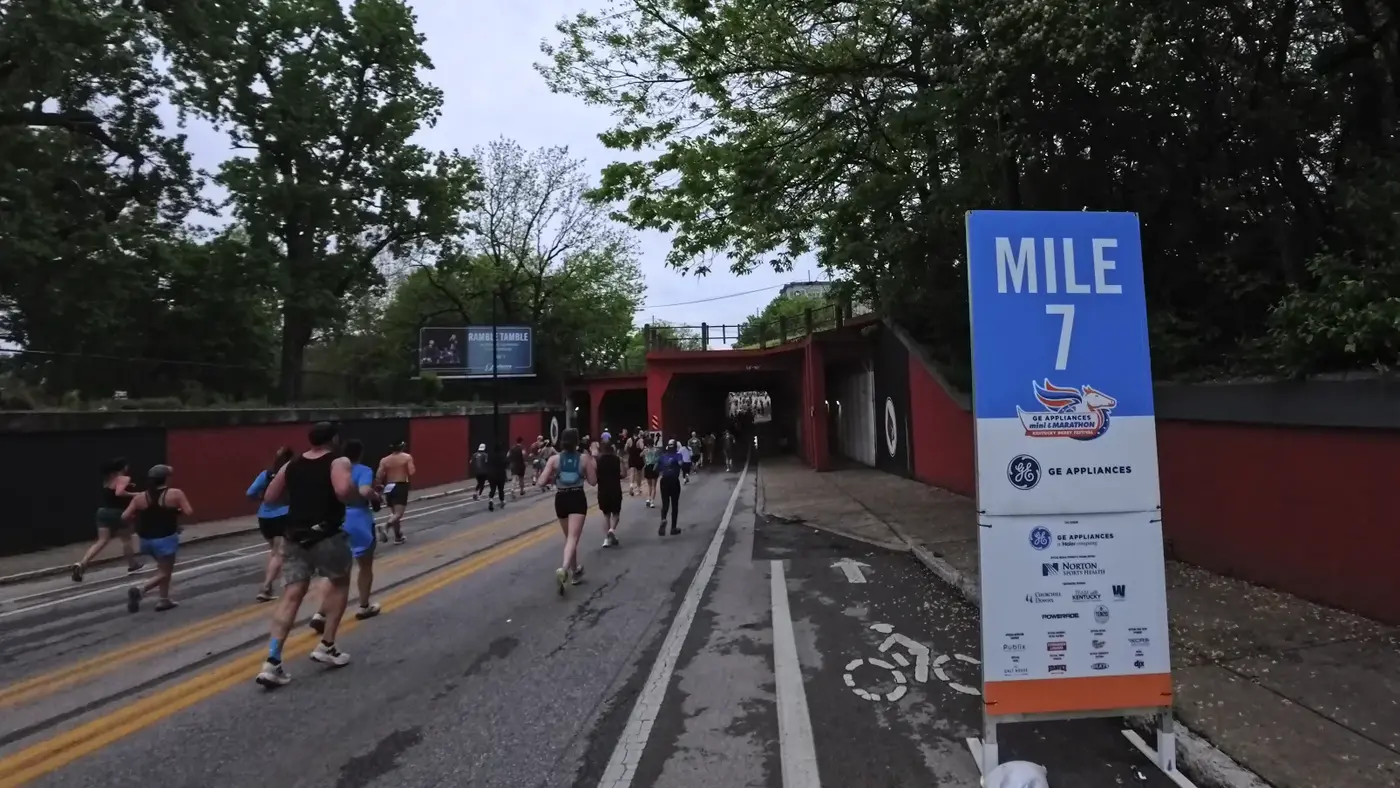 Mile 7 marker by the trees