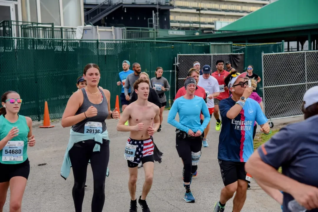 Louisville marathon photo 047