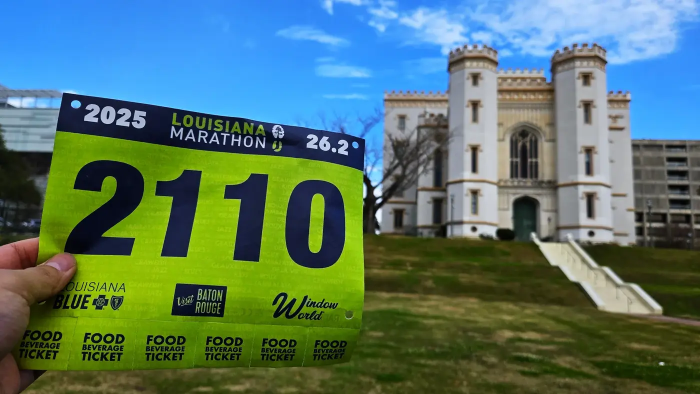 Bib 2110 in front of the Old State Capitol