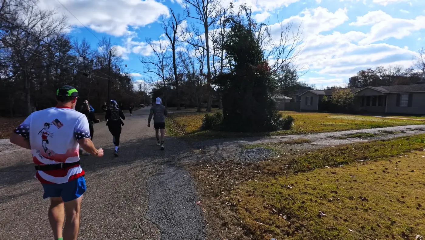 Runners heading toward the final neighborhoods