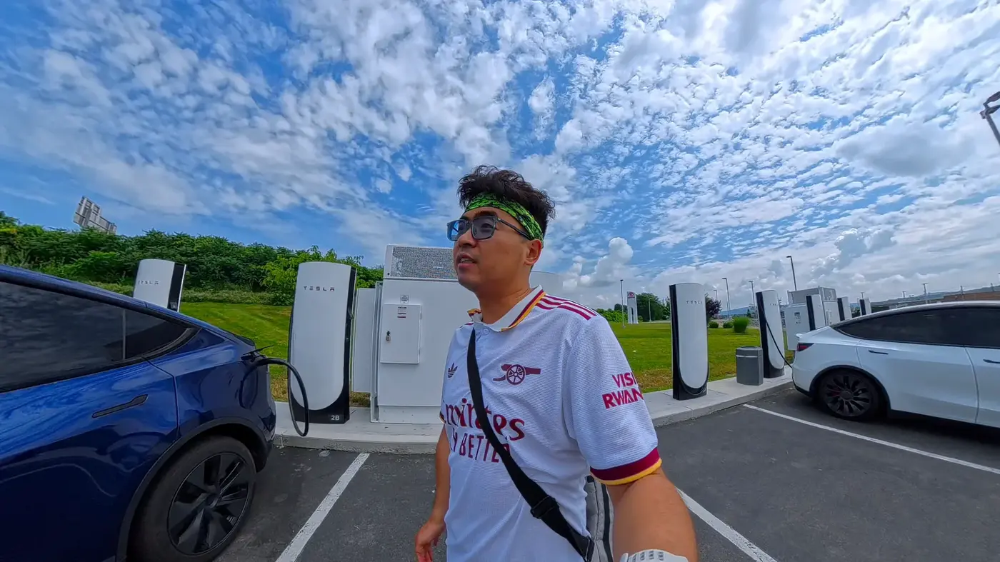 Blue sky at the charging station