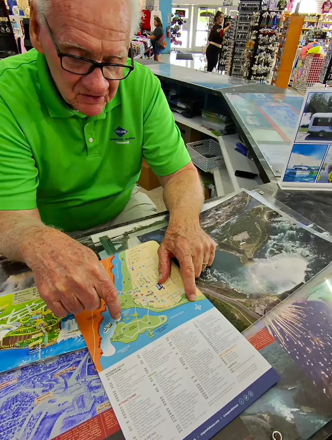 Getting route tips from a Niagara Falls
