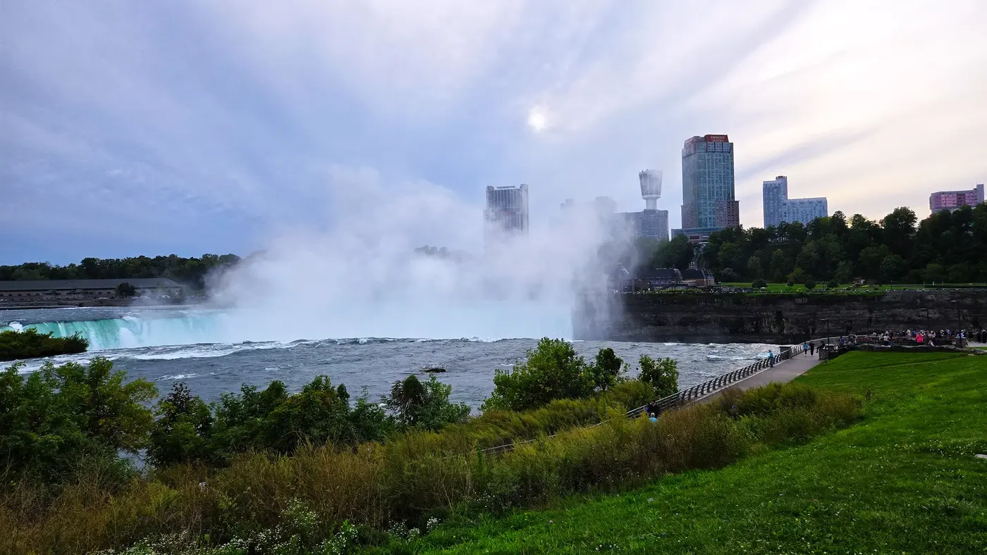 Horseshoe Falls in the afternoon mist