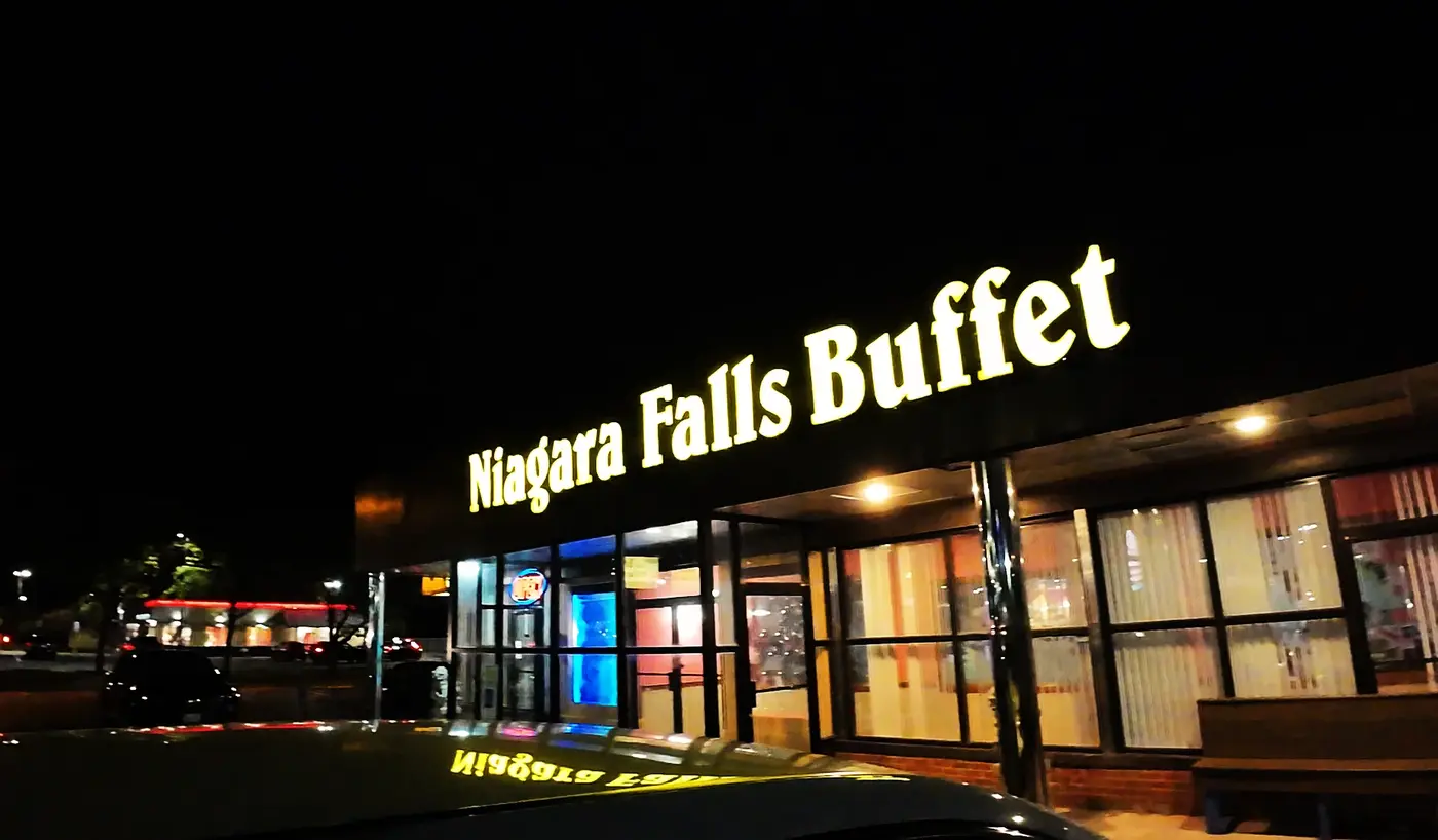 Niagara Falls Buffet
