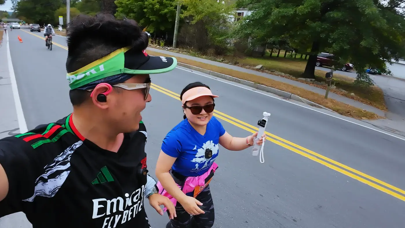 Meeting another runner in Boston gear on