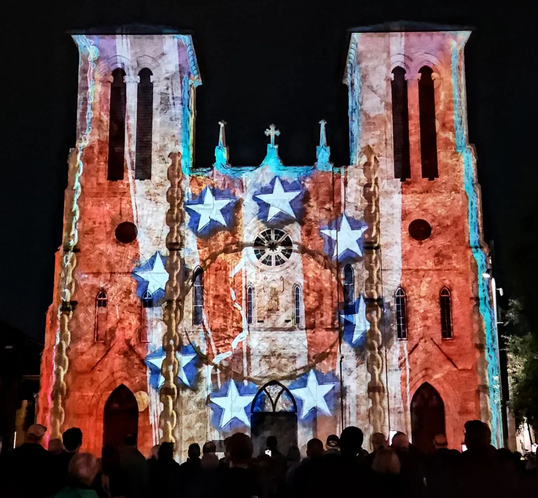 Light Show at the San Fernando Cathedral @Arsenan