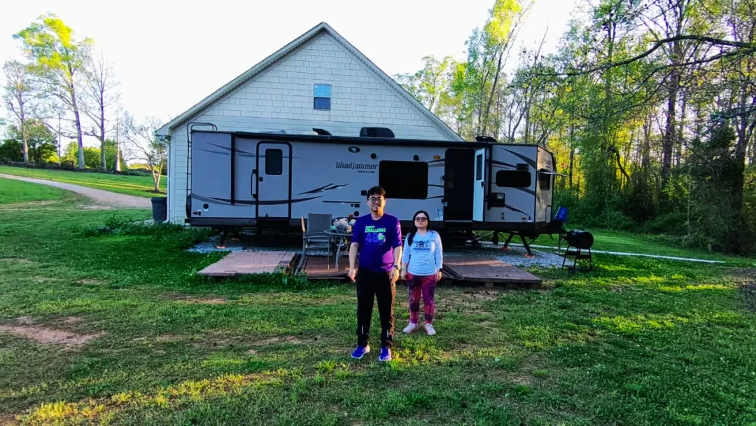 RV Airbnb @Hover