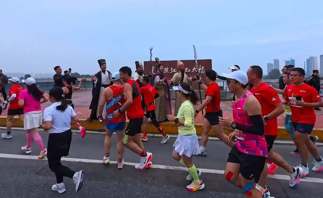 Xiangyang Marathon photo 70