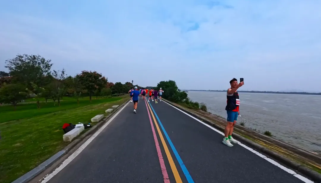 Xiangyang Marathon photo 97