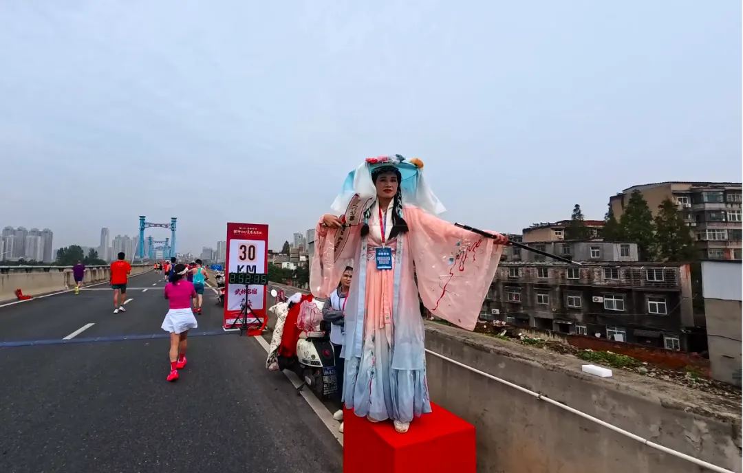 Xiangyang Marathon photo 99