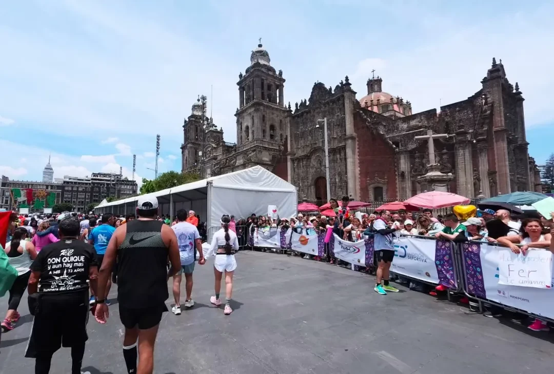 CDMX Marathon Finish @Arsenan
